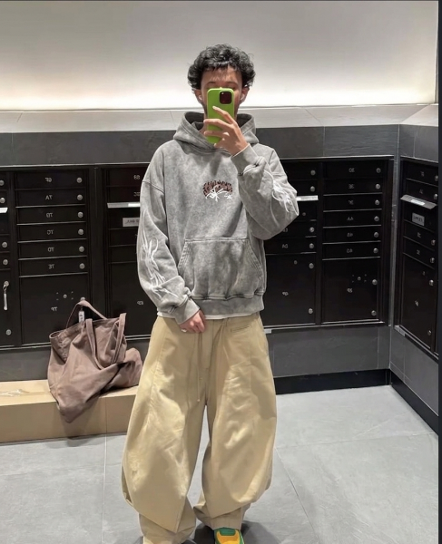 Imagen de Grey Hoodie 